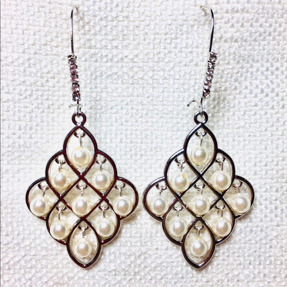 Cream Pearls Dangle, Silver Frame